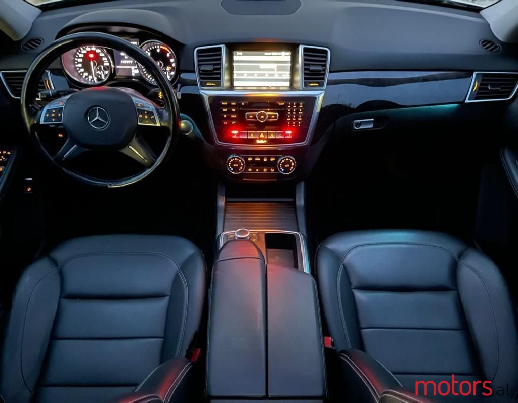 2012' Mercedes-Benz ML 350 photo #3