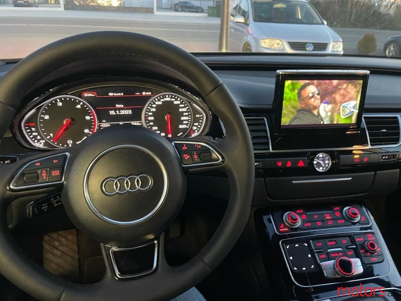 2013' Audi A8 photo #2