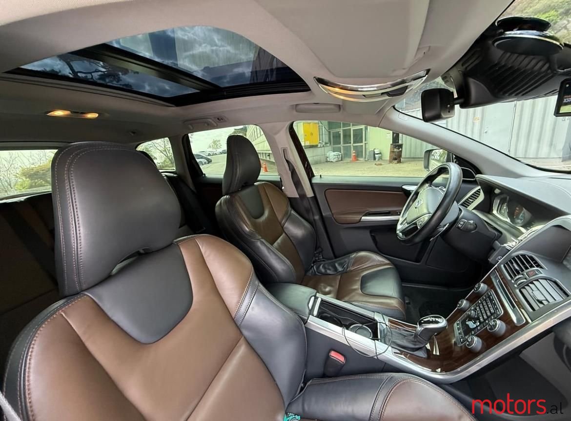 2015' Volvo Xc 60 photo #2