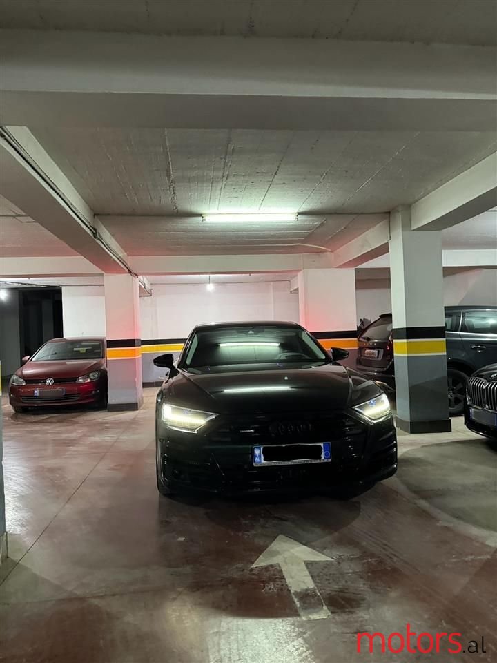 2018' Audi A8 photo #6