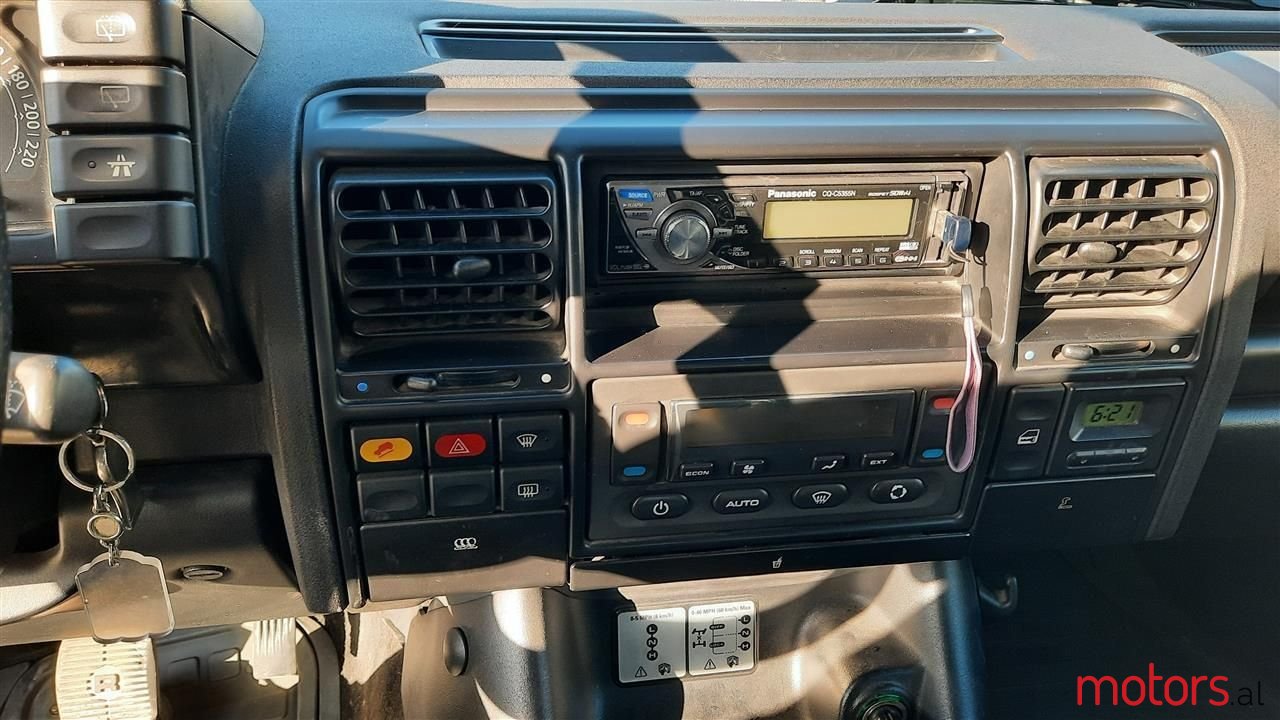 2002' Land Rover Discovery photo #5