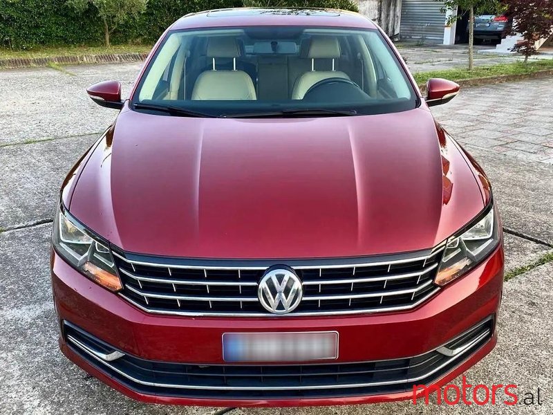 2017' Volkswagen Passat photo #1