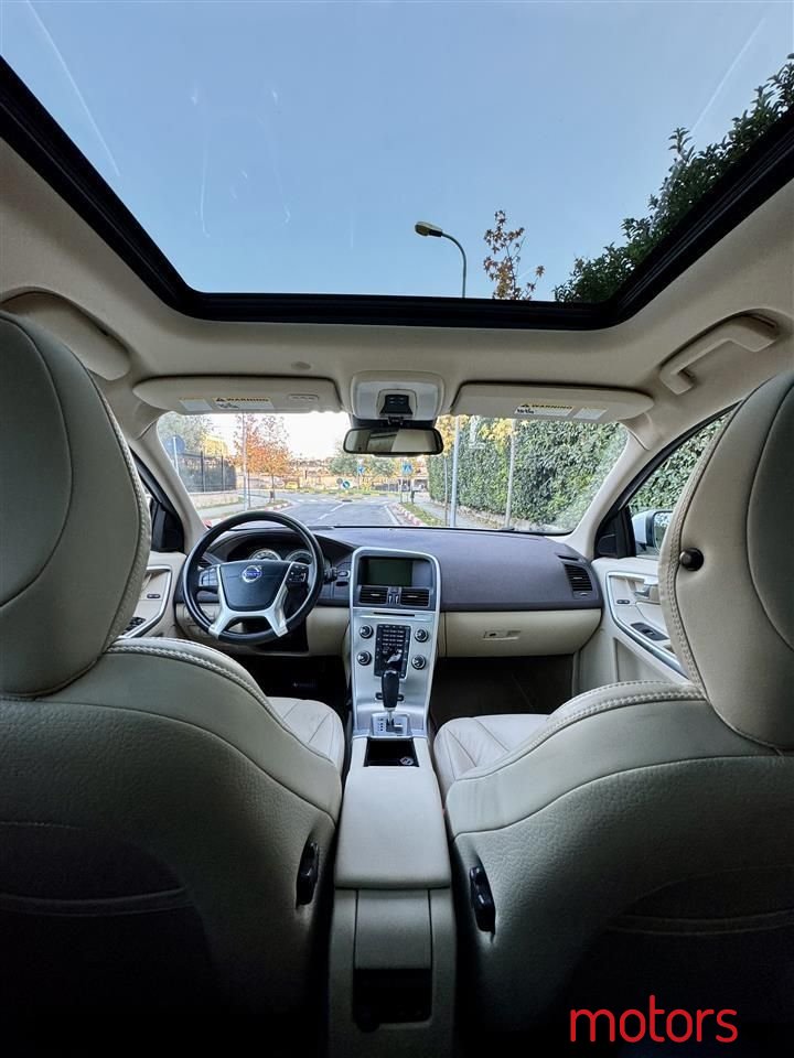 2011' Volvo Xc 60 photo #3