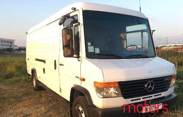 2008' Mercedes-Benz Vario photo #1