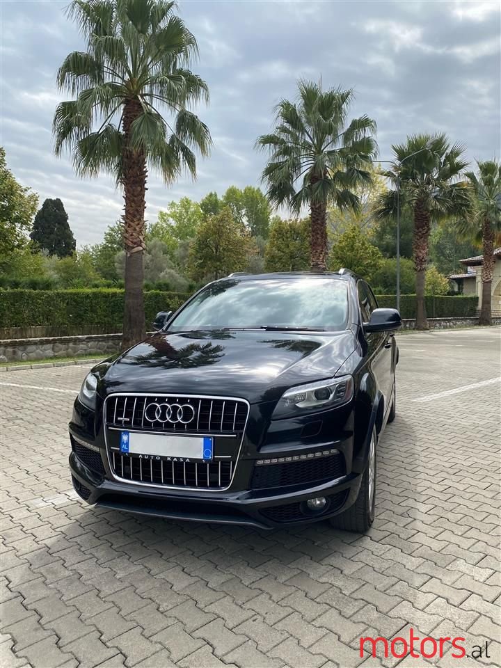 2012' Audi Q7 photo #2