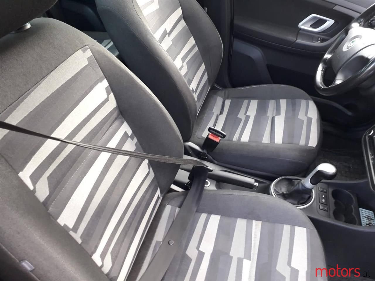 2007' Skoda Roomster photo #6