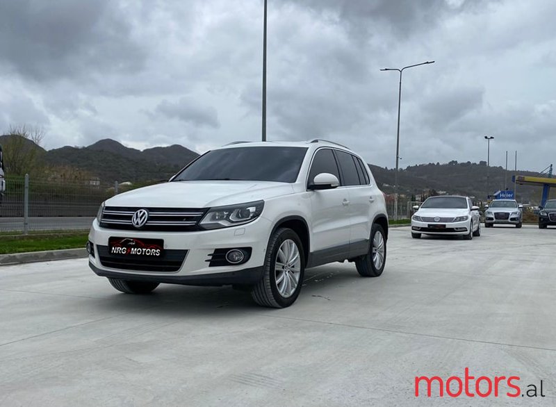 2014' Volkswagen Tiguan photo #1