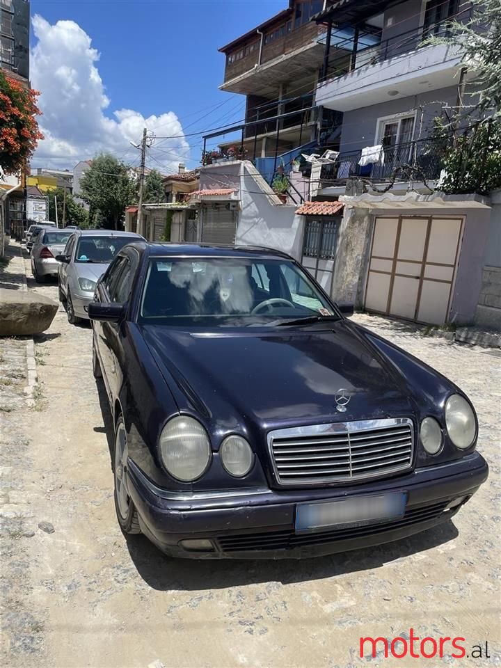 1999' Mercedes-Benz 200 photo #3