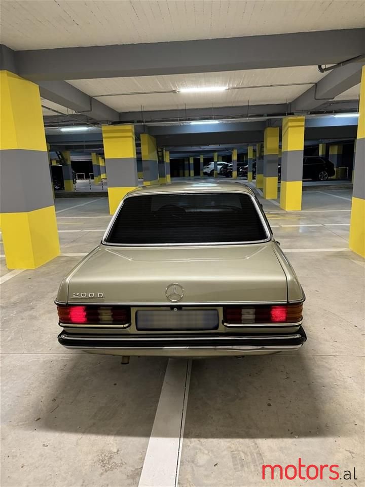 1981' Mercedes-Benz 240 photo #5