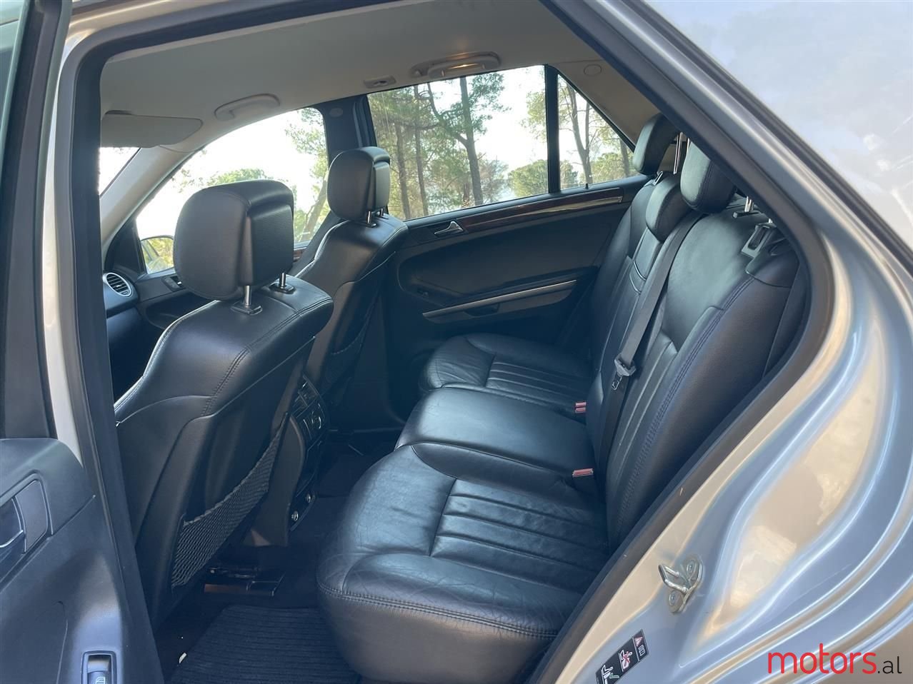 2006' Mercedes-Benz 320 photo #6