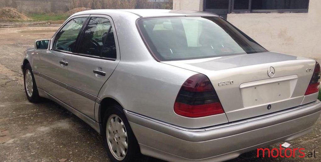 2000' Mercedes-Benz C 220 photo #2