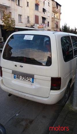 1997' Nissan Serena photo #2