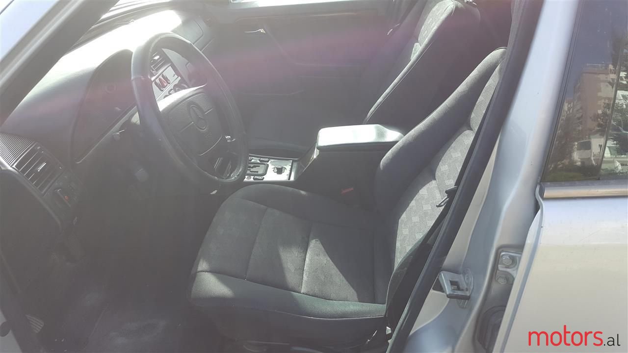 1998' Mercedes-Benz C 250 photo #5