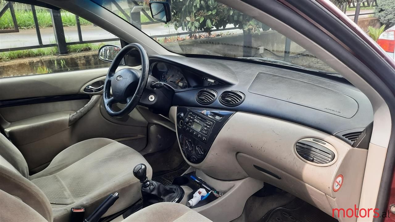 2003' Ford Focus photo #4