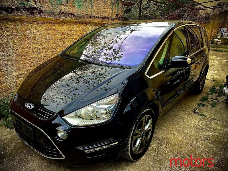 2011' Ford S-Max photo #1
