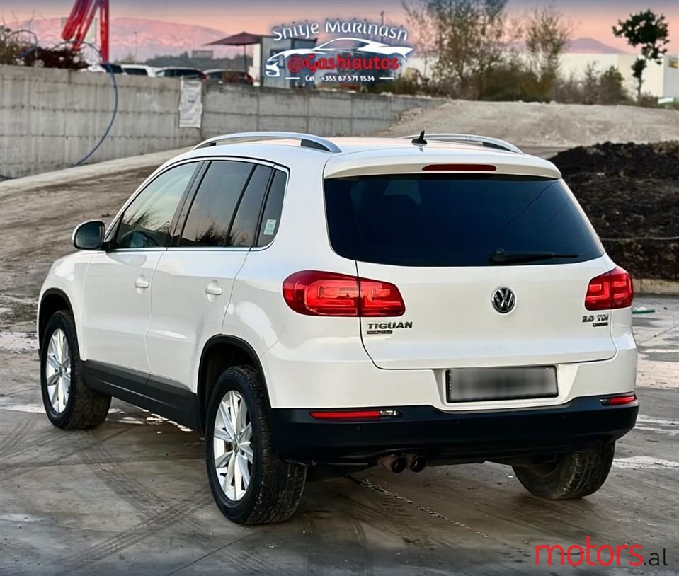 2014' Volkswagen Tiguan photo #5