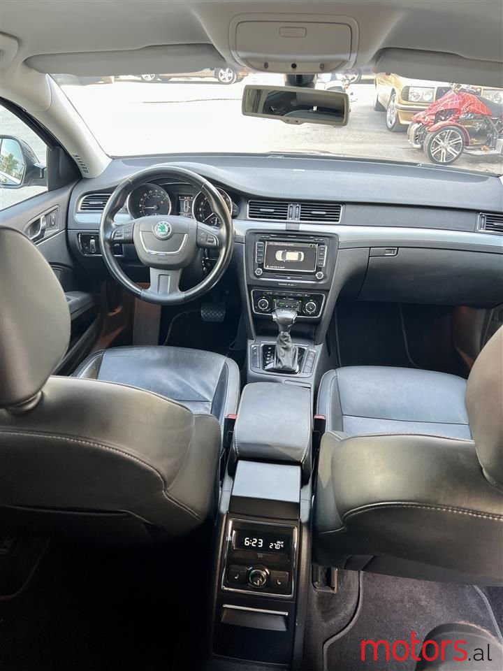 2008' Skoda Superb photo #4