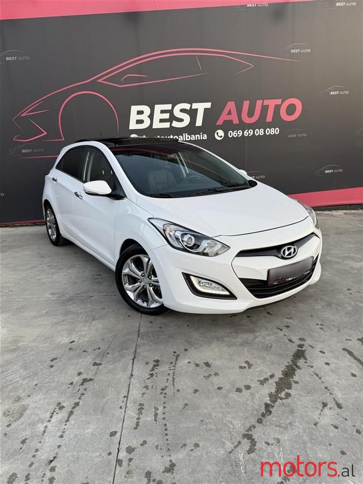 2012' Hyundai i30 photo #1