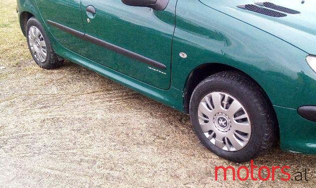 2000' Peugeot 206 photo #2