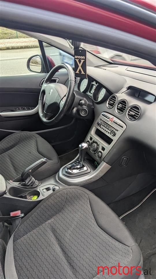 2008' Peugeot 308 photo #4