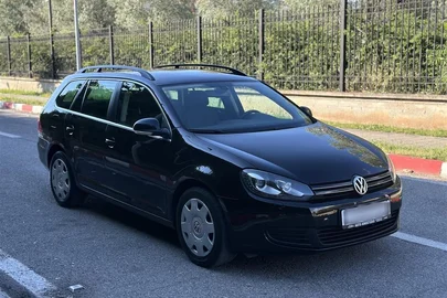 2011' Volkswagen Golf