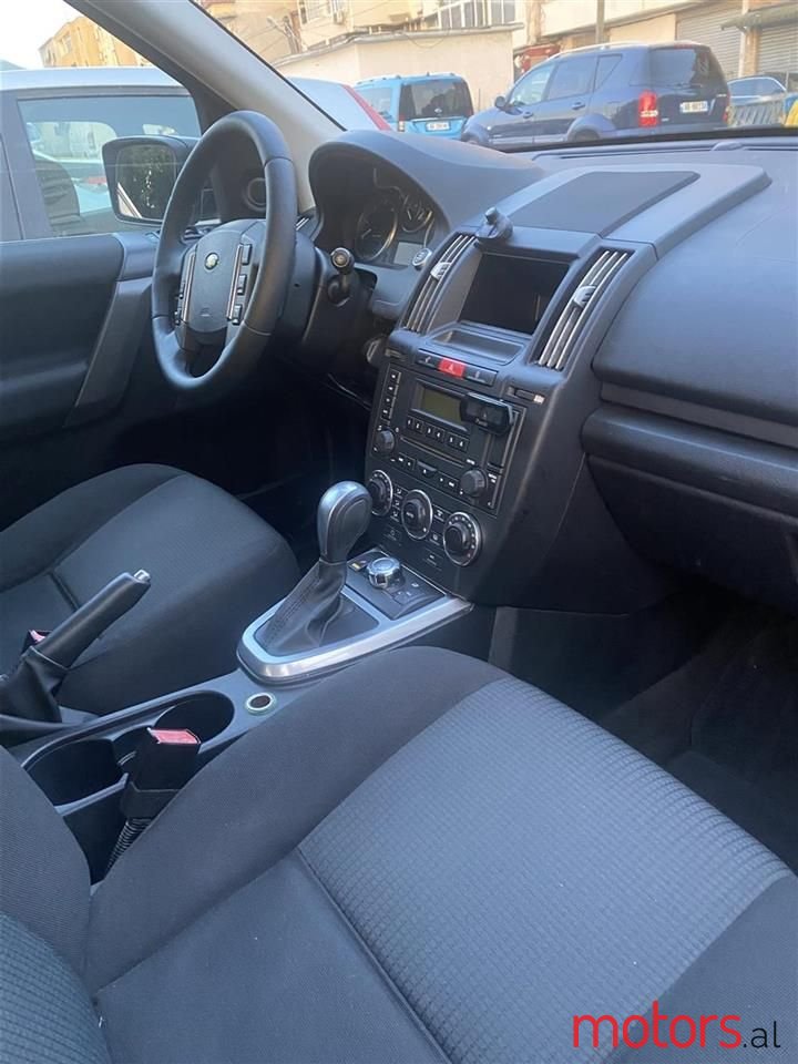 2010' Land Rover Freelander photo #6