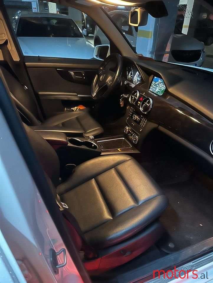 2013' Mercedes-Benz GLK 250 photo #3