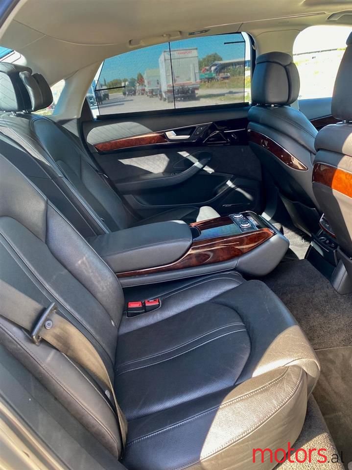 2013' Audi A8 photo #4