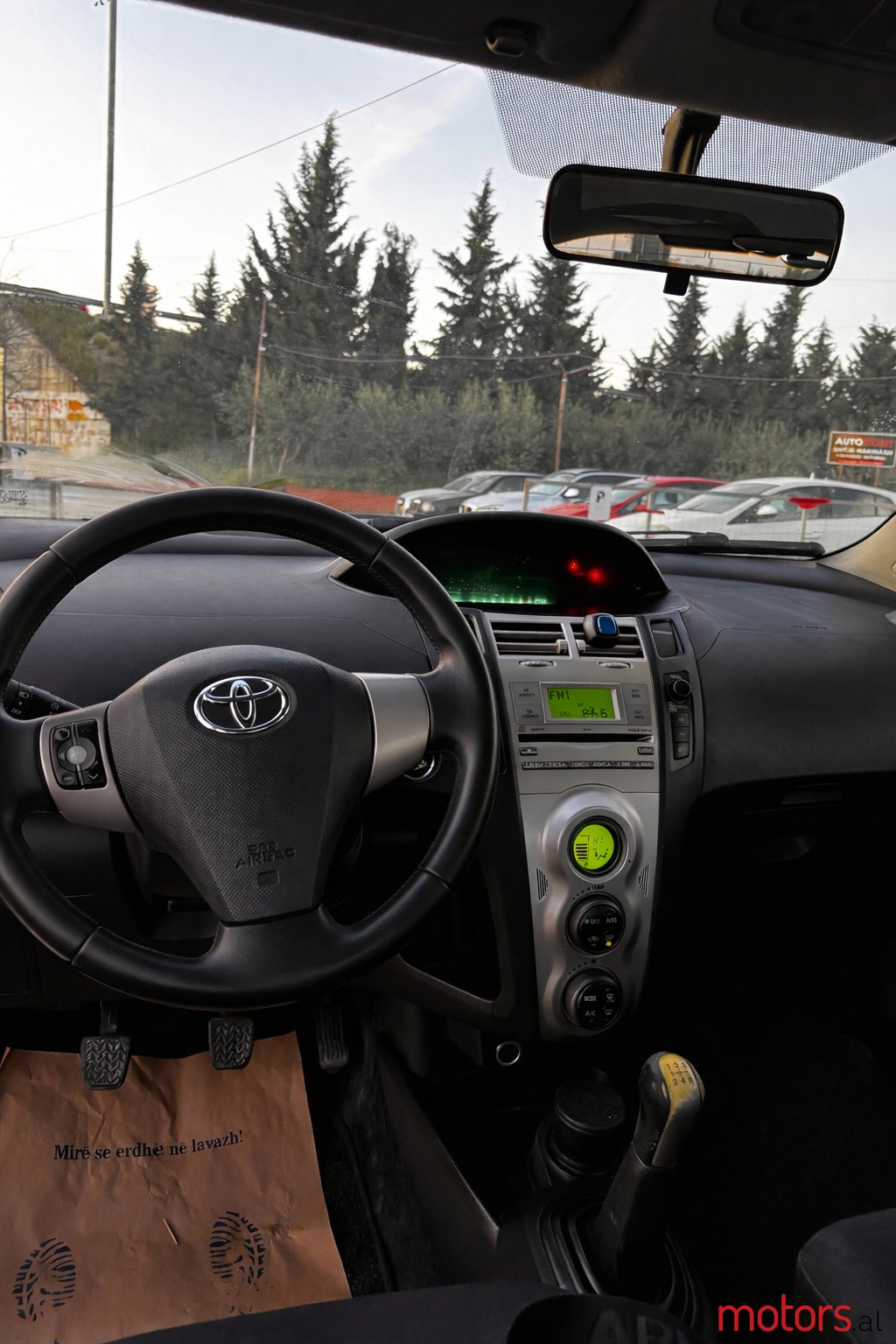 2008' Toyota Yaris photo #6