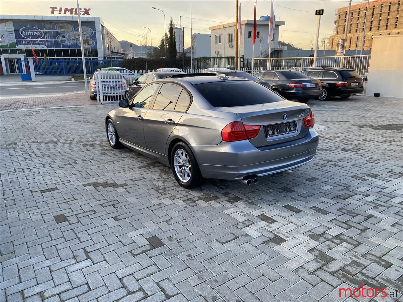 2011' BMW 328 photo #3