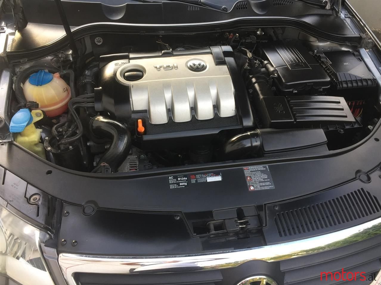 2006' Volkswagen Passat photo #3