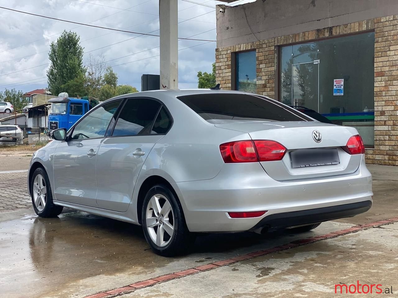 2011' Volkswagen Jetta photo #5
