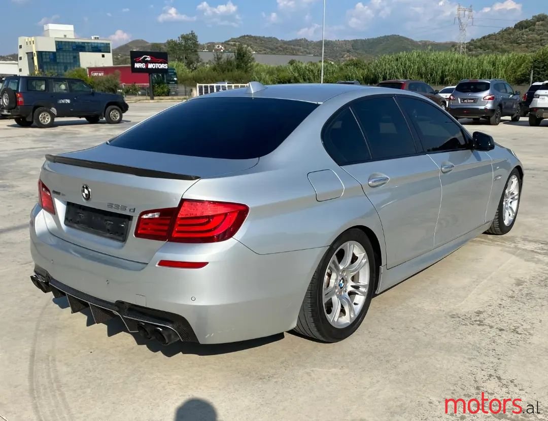 2011' BMW 535 photo #3