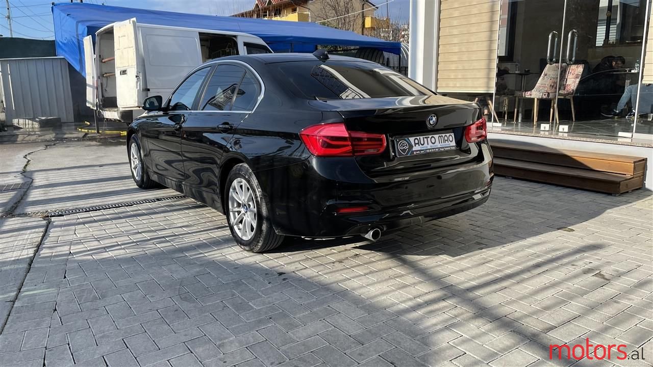 2016' BMW 320 photo #4