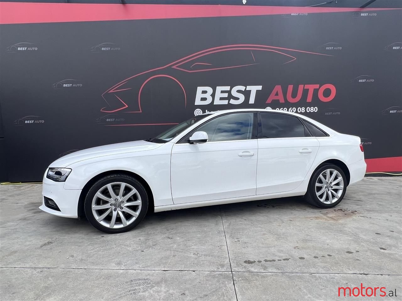 2013' Audi A4 photo #1