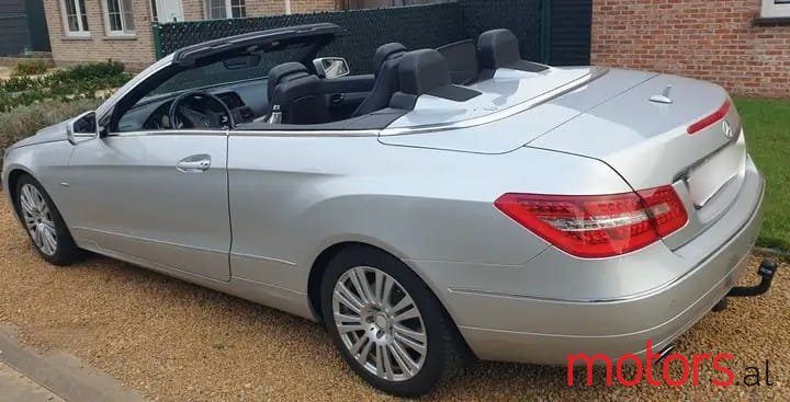 2011' Mercedes-Benz E-Class Cabrio E220 photo #7