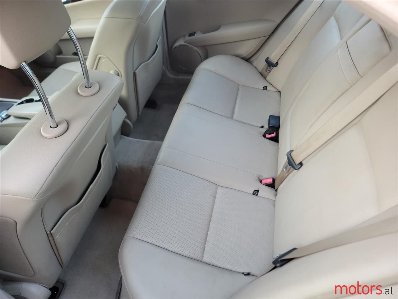 2010' Mercedes-Benz C 300 photo #5