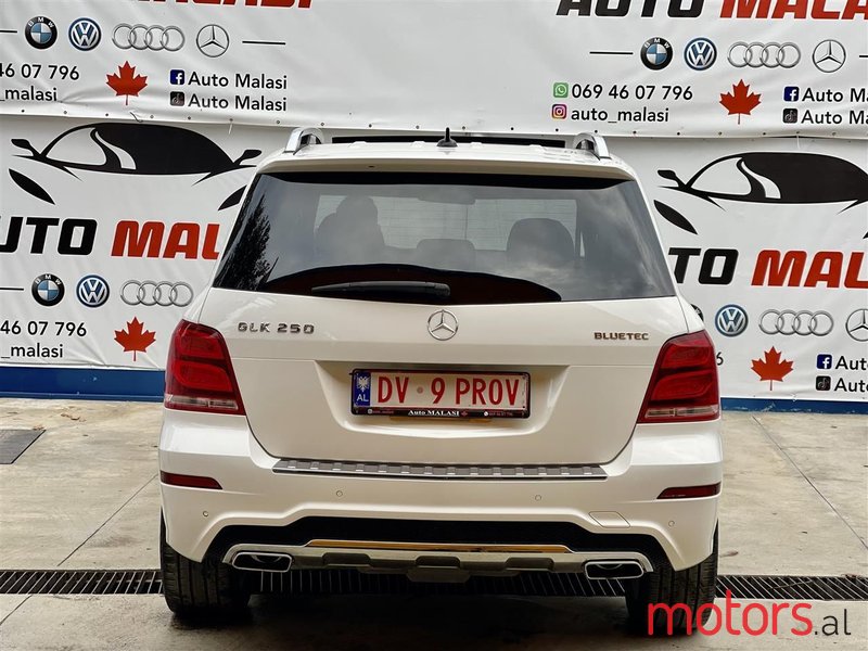 2014' Mercedes-Benz GLK 250 photo #3