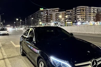 2017' Mercedes-Benz C 200