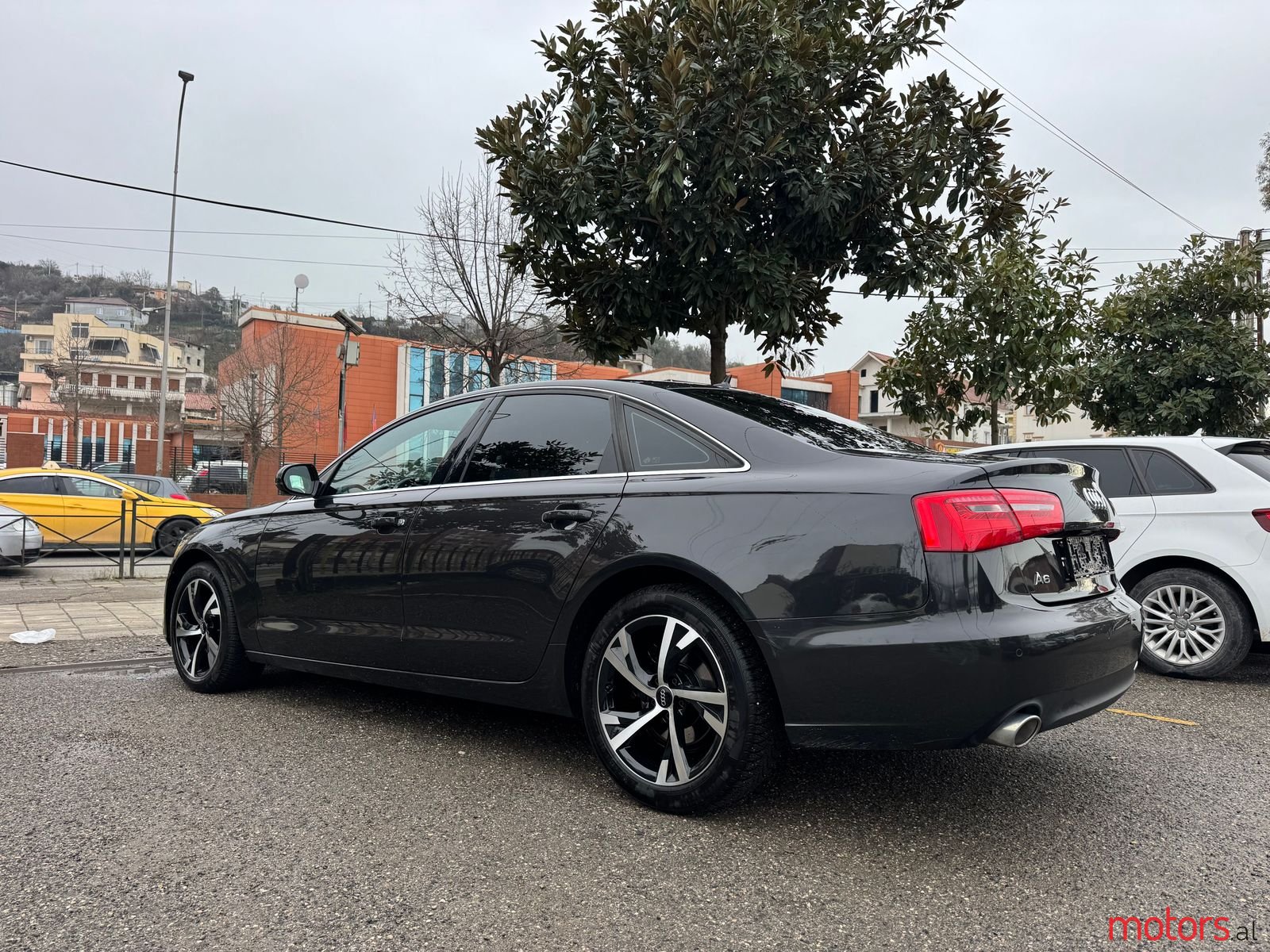 2011' Audi A6 photo #2