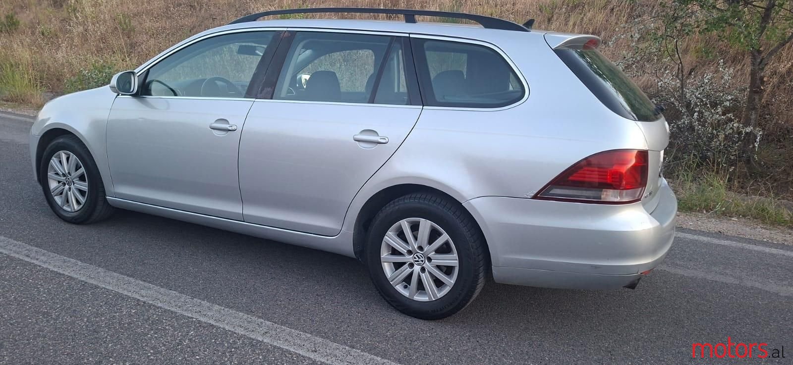 2012' Volkswagen Golf photo #3