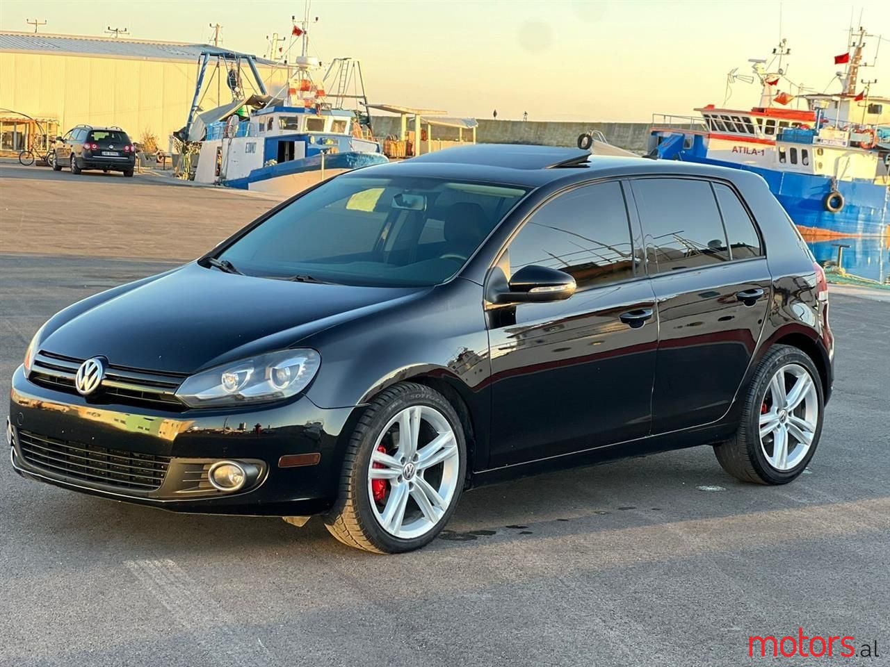 2012' Volkswagen Golf photo #1