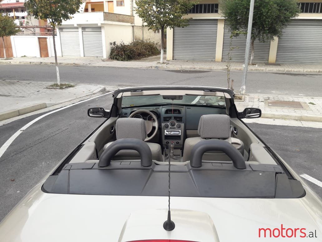 2004' Renault Megane Renault Megane Karmenn Diessel photo #7