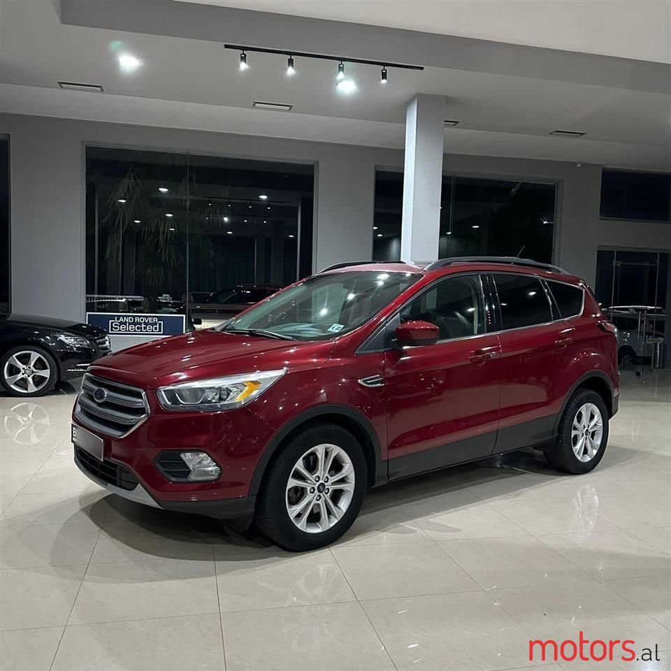 2017' Ford Kuga photo #1