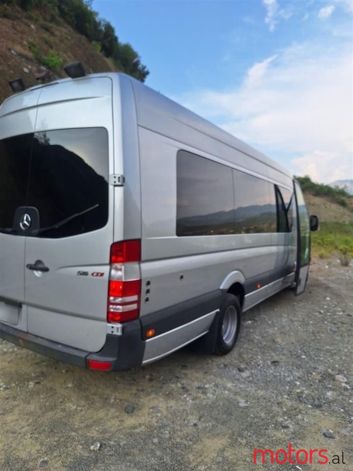 2010' Mercedes-Benz Sprinter photo #4