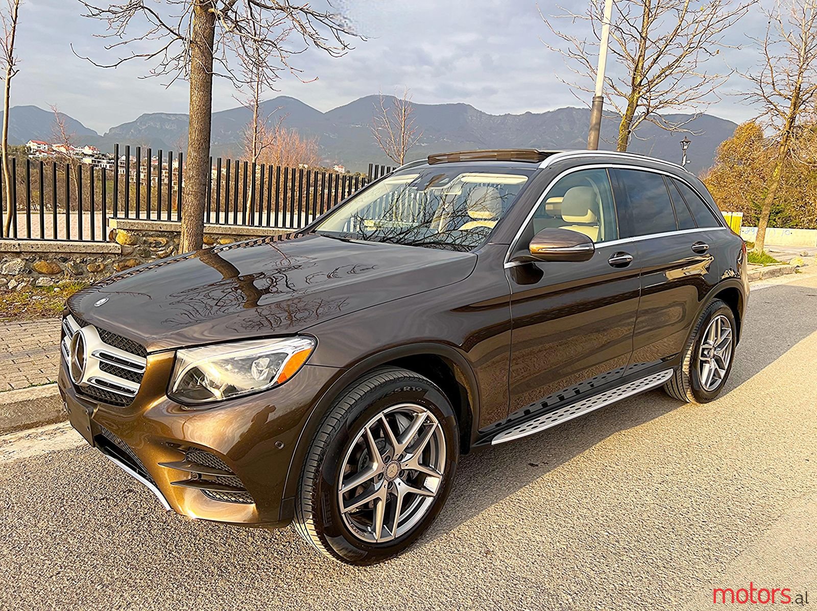 2017' Mercedes-Benz GLC 220 photo #1