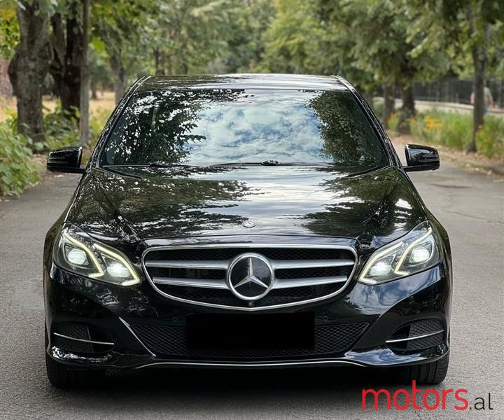 2013' Mercedes-Benz E 350 photo #3