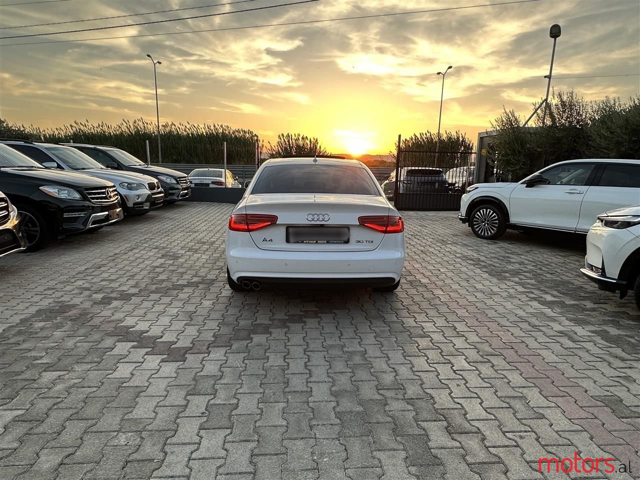 2016' Audi A4 photo #2