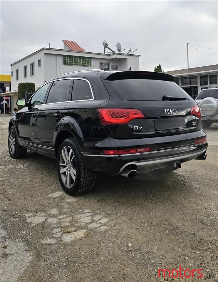 2015' Audi Q7 photo #2