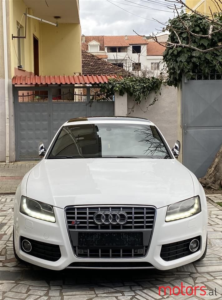 2010' Audi S5 photo #3